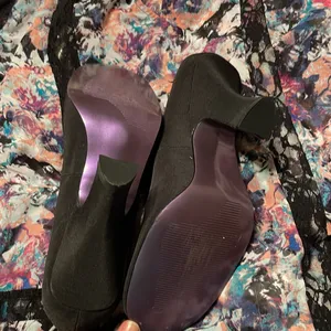 Hocus pocus perfect Vintage Mary Jane’s with purple soles and curved 3 in heels thumbnail 7
