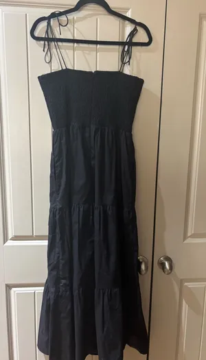 Boutique Black midi dress thumbnail 4