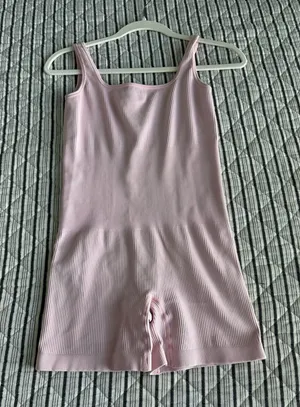 Amazon Pink athletic romper thumbnail 1