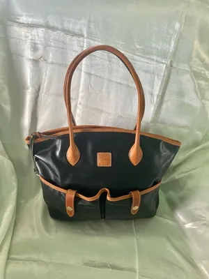 Dooney & Bourke Black and Tan Structured Sturdy Leather Satchel - New w/o Tags thumbnail 2