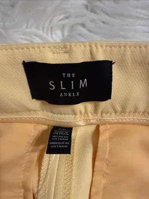 White House | Black Market Sunny Yellow Cropped Dress Pants size 2P brand new inseam 24” waist 28” thumbnail 7