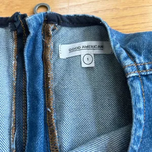 Good American Blue Denim‎ T-Shirt Dress Size 1 S Frayed Raw Edge Hem Mini Shift thumbnail 12