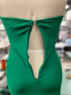 Green Halter Neck Midi Dress with Ruffle Hem XL thumbnail 7