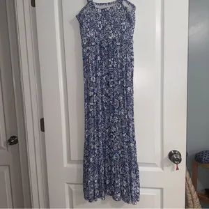 Jessica Simpson Blue and white floral midi dress thumbnail 2