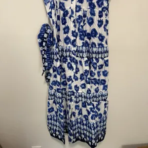Abercombie NWT Blue Patterened Tiered Midi Tie Waist Shirt Dress Small Petite thumbnail 6