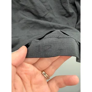 Lululemon Swiftly Tech Racerback Tank Top 2.0 Women Size 12 Black Seamless‎ thumbnail 3