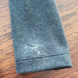 Arcteryx Gray Mock Neck Sweater Size Small Chic Feminine Athleisure Trendy thumbnail 2