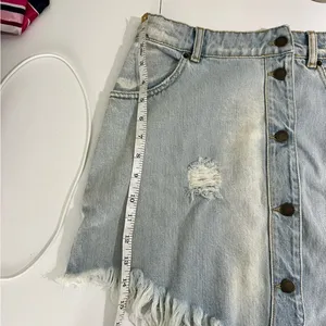 Retrofête Maeve Distressed Denim Mini Skirt Asymmetric Light Wash L thumbnail 11