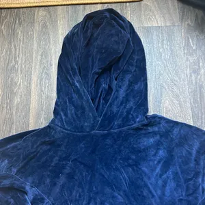 Boys Lie BLUE VELOUR CROPPED HOODIE thumbnail 2