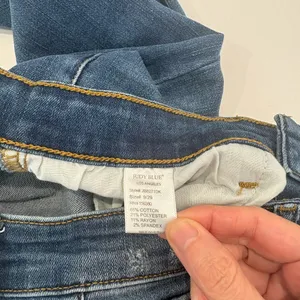 Judy Blue denim distressed relaxed fit jeans size 9/29 thumbnail 4