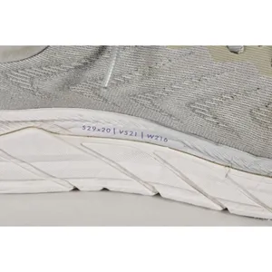 HOKA Women's US 7B Arahi 6 Silver Lightweight Running Shoes READ thumbnail 8
