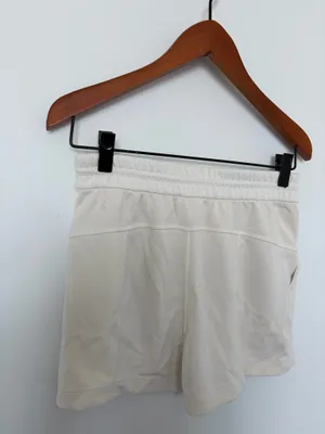 Lululemon shorts thumbnail 3