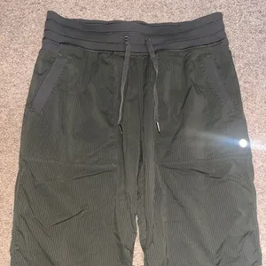 Lululemon Dance Studio Pant III Regular‎ Lined 32" Dark Olive 10 Green thumbnail 5