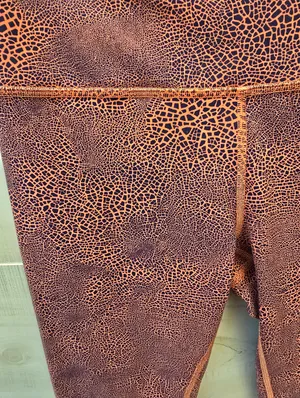 {8} Lululemon Wunder Under Train HR Crop Crackle Glaze Vintage Orange Larkspur thumbnail 7