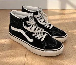 Vans Sk8-Hi Black White Suede High Top Sneakers Men’s 6 Women’s 7.5 thumbnail 1