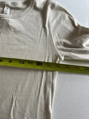 Lululemon Sz 6 Beige Pullover Ribbed Stretch Hold Tight Long-Sleeve Shirt thumbnail 8