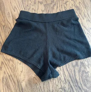 Gilly Hicks Black Knit High-Waist Women’s Shorts size small. • thumbnail 1
