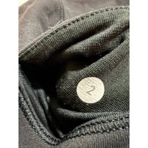 Lululemon Black High Rise Crop Leggings Athletic Athleisure‎ Size 2 thumbnail 5