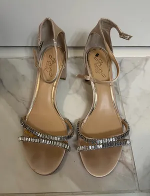 Badgley Mischka thumbnail 1