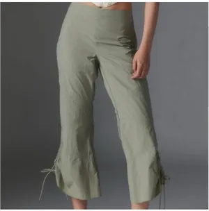 Urban Outfitters Capris thumbnail 7