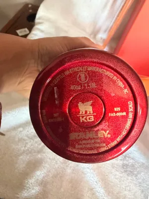 Karol g Stanley Red thumbnail 2