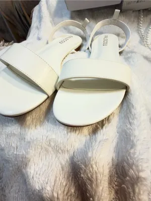 PALSCOU Wedding Shoes for Bride Flat Sandals Open Toe Pearl Bridal Shoes size 6 thumbnail 4