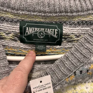 American Eagle Womens Fair Isle Knit Sweater Gray Yellow‎ Geometric Size M NEW thumbnail 5