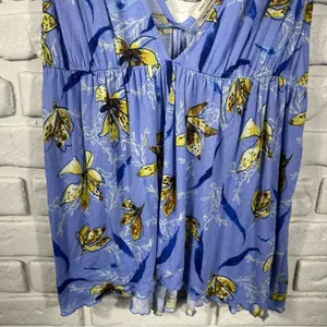 Urban Outfitters Isla Plunge Babydoll Top Size Medium thumbnail 9