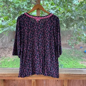 Lucky Brand Women's Black & Pink Floral Embroidered Boho Top Size 2X thumbnail 5