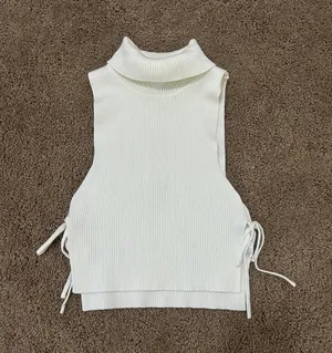 Edikted Cropped Sweater thumbnail 1