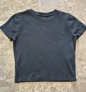 Hollister Must Have Collection Baby Tee Size Small thumbnail 1