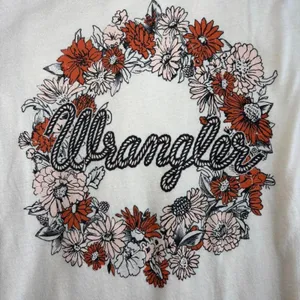 Wrangler Women's S Cotton Floral Graphic T-Shirt Crew Neck White thumbnail 3