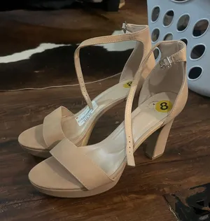 Tan chunky ladies heels thumbnail 1