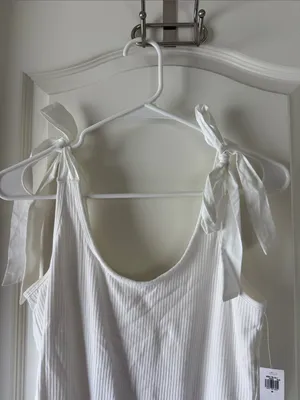 NWT Old Navy White Ribbed Tie-Shoulder Bodysuit / B50 thumbnail 2