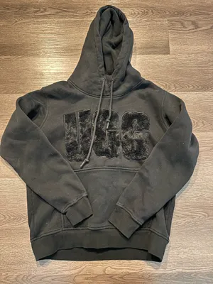 UGG black hoodie  thumbnail 1
