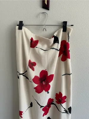 Floral Midi Skirt in Cream with Red Blooms thumbnail 2
