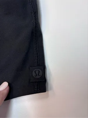 lululemon Black Seamless Scoop and Square Sports Bra NWT Size S/M REVERSIBLE! thumbnail 2