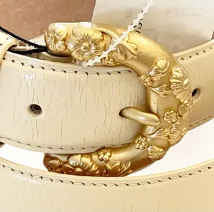 Liz Claiborne Vintage Medium Cream Genuine Bonded Leather Gold Hardware Belt NEW thumbnail 2