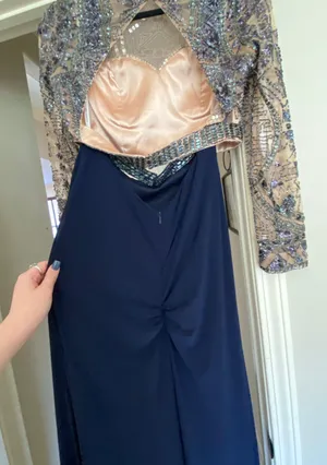 Sherri Hill Prom Dress thumbnail 4