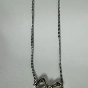 Christian Dior Letter “D” Y-Drop Silver Tone Rhinestone Pendant Necklace thumbnail 6