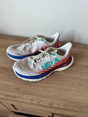 Hoka Running Shoes Women’s thumbnail 3
