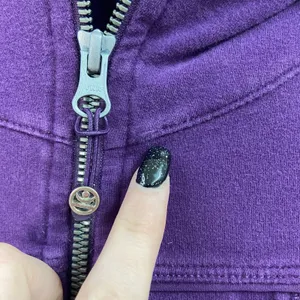 Women's purple thumb cutout deep pocket full‎ zip hooded athletic active jacket thumbnail 5