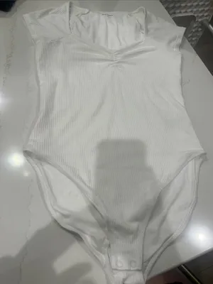 Old Navy Ribbed Short Sleeve bodysuit size medium thumbnail 1