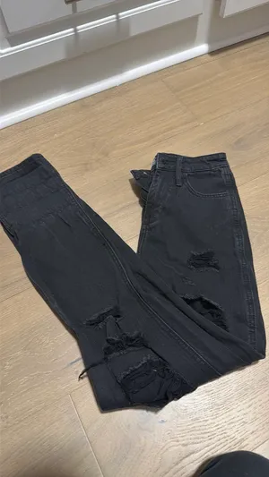 Hollister Jeans thumbnail 6