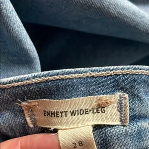 Madewell The Emmett Wide-Leg Crop Jean thumbnail 13