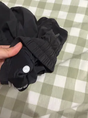 Lululemon Hotty Hot Shorts 2.5" thumbnail 4