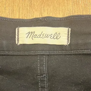 Madewell Tall 9" Mid-Rise Skinny Jeans thumbnail 10