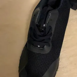 Black Women's Sneakers Size 9 thumbnail 3