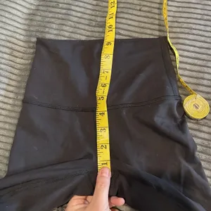 Lululemon Women's Black Solid Ankle Leggings Size 0 Spandex Align Logo thumbnail 7