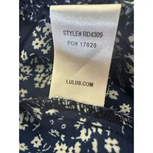 Lulus Blue White Floral Lightweight Flowy Womens Off Shoulder Maxi Dress Size Sm thumbnail 8